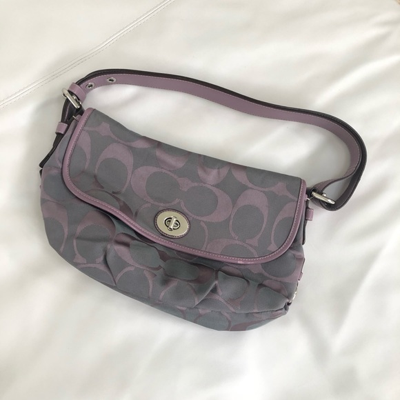 🌸LAVENDER COACH PURSE - Picture 2 of 10